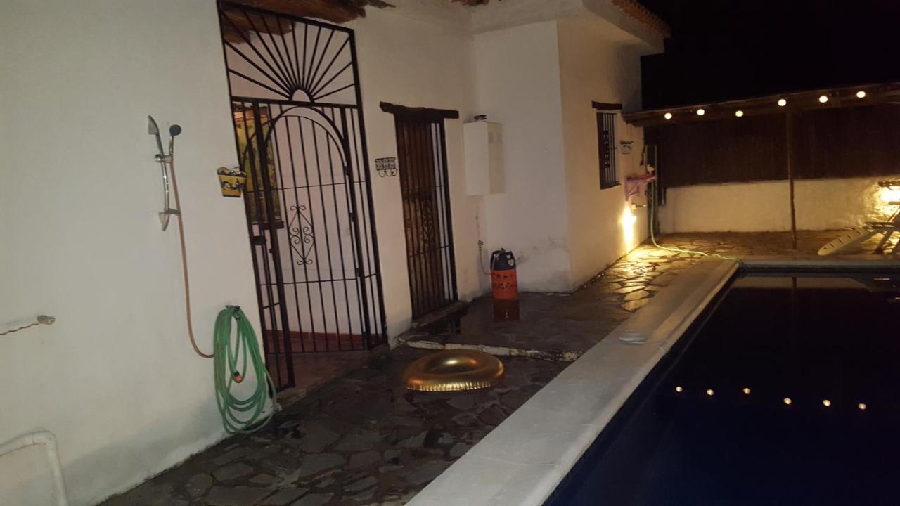 מלון אורגיווה Gateway To The Alpujarras, 'Cortijo Derry' מראה חיצוני תמונה